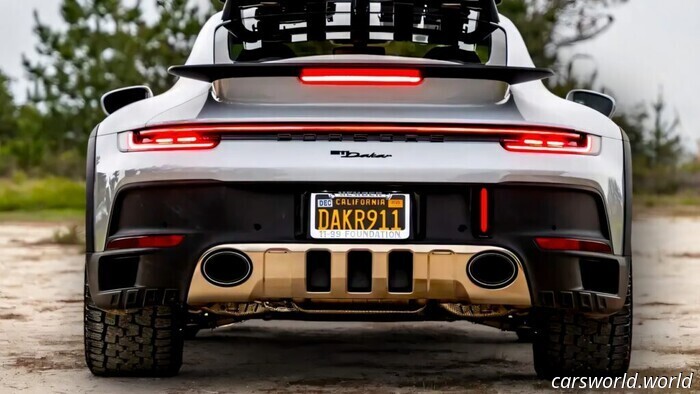 ¿Alguien Conduce el Porsche 911 Dakar? Otro Acaba De Voltearse Con Una Ganancia De $100,000 | Carscoops